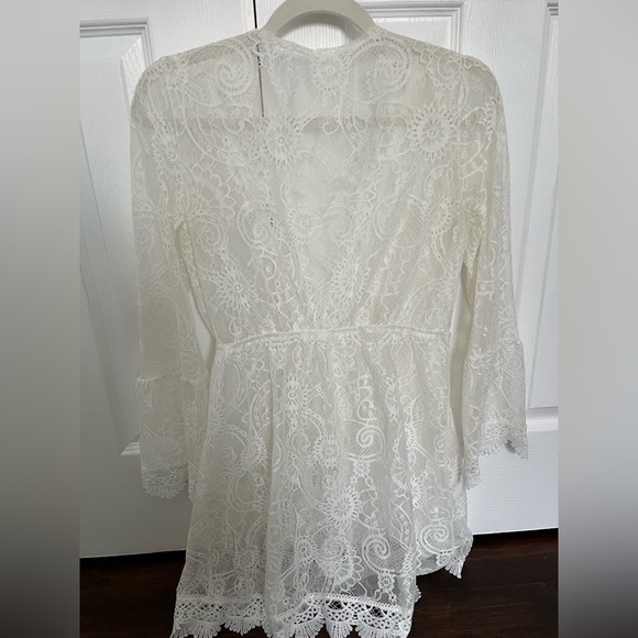 White lace bikini coverup - Picture 3 of 3